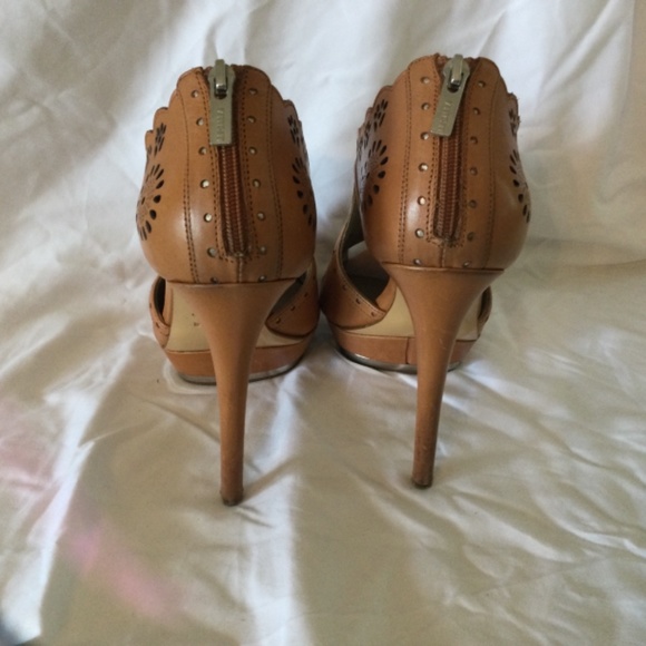 LeSilla platform Eyelet Cutout Camel HeelsEUR 39 - Picture 3 of 4